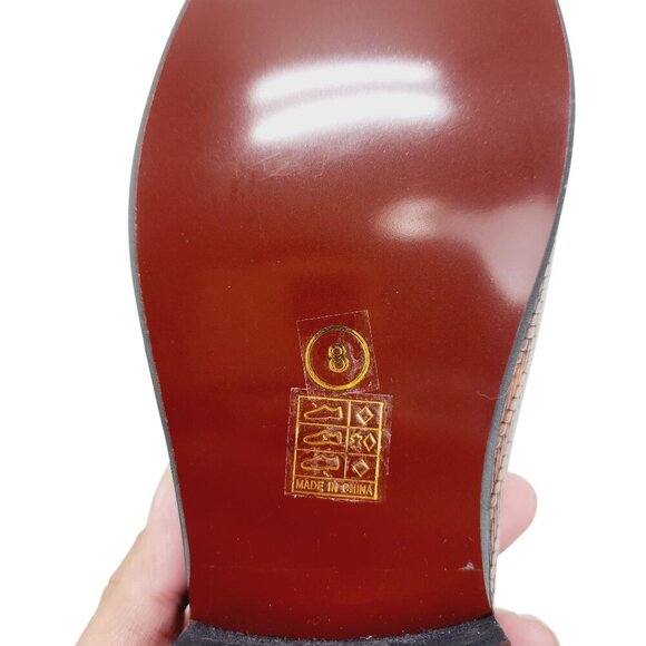 Jitai Womens Brown Slip-On Loafers With Gold Buckle Accent Size 8 Faux Leather - Picture 3 of 13